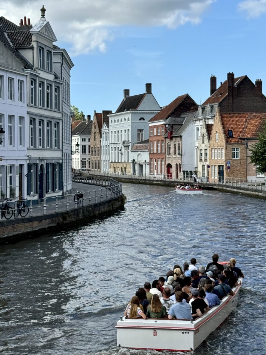 Facade of The Sleeping Swan, Verversdijk 4, Bruges